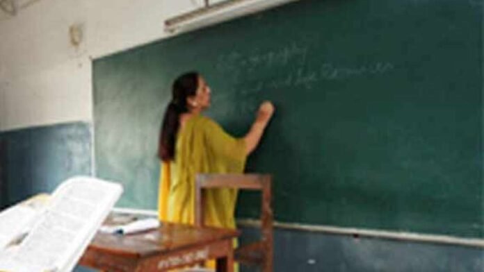 bihar teacher f39374
