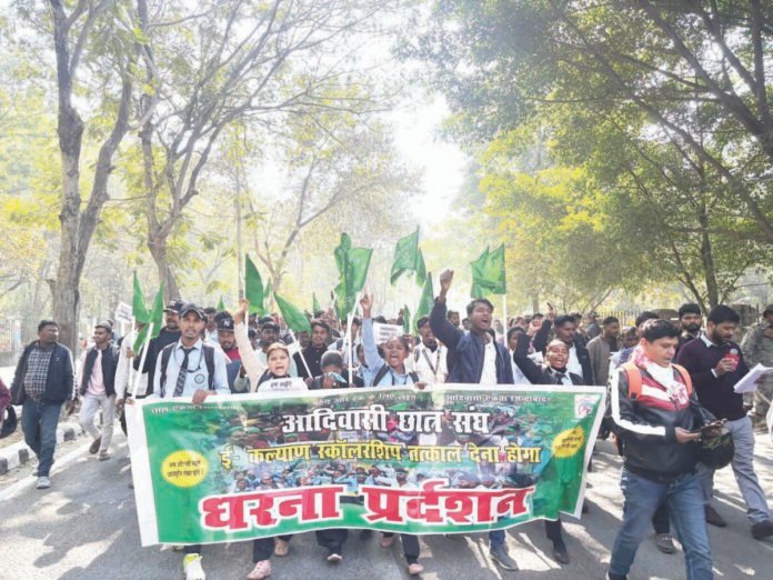 b490f29a484be1fef5126bd719478928 1736393617