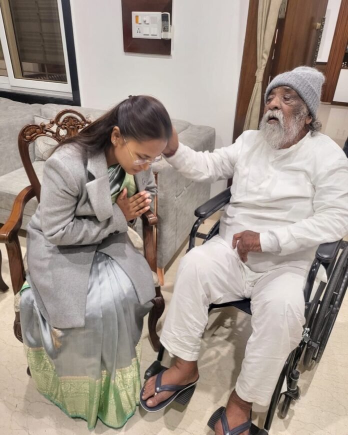 85dfb852204a2de48e16aa08c8f75015 810122511