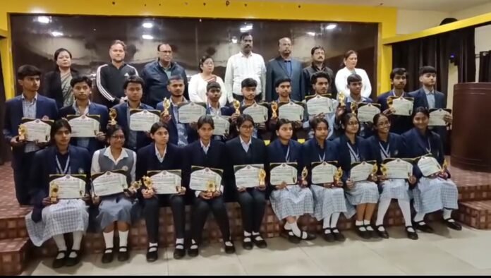 f4cfe30ff23a7309cd4e6b144be038ba 408687668