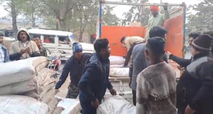 89995f8b85edf3e752f553bf29b4ebde 427172176