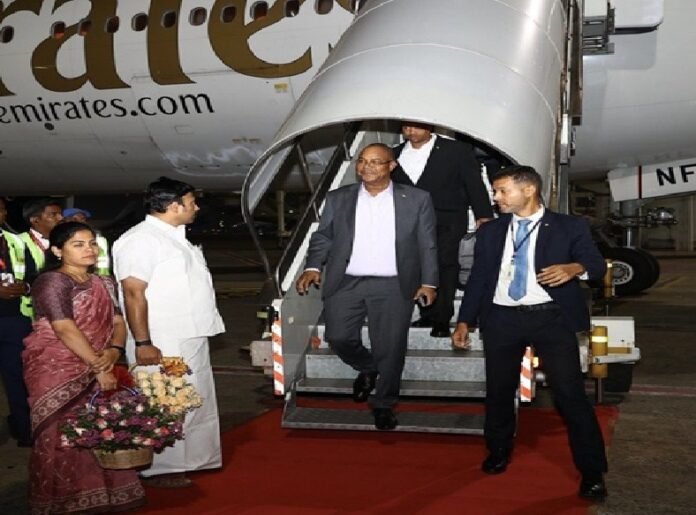 af1eee6e04f41e5c9a8a46ad0c379cb0 250167690