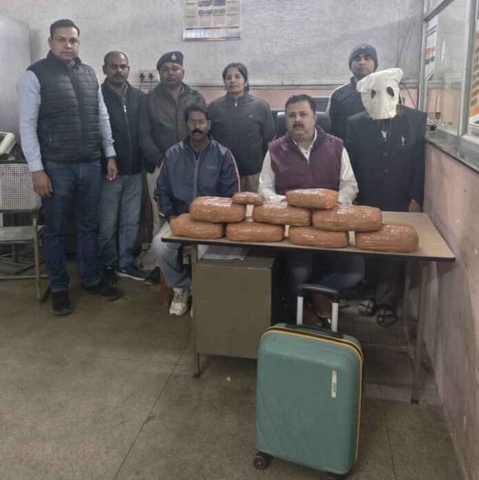 d9020d37 90be 42fa 9bc8 c7a6ac18e0f3