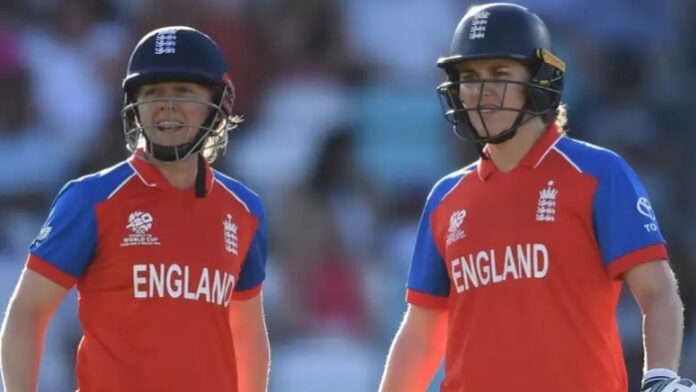 mahila t20